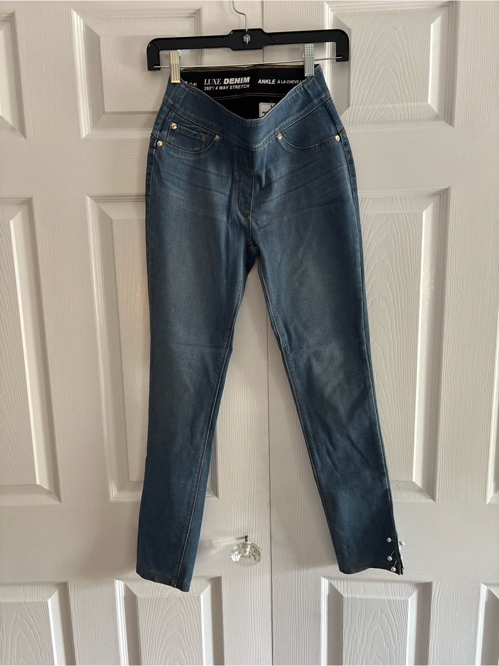 Peter Nygard Indigo Ankle Crop Jeans with Hem Studs